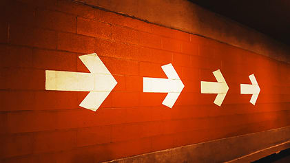 An image of a square full of trees from above.